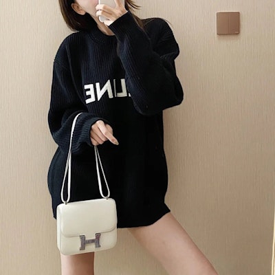 CELINE Jersey Clásico Bordado Oversize de Lana para Hombre Negro. 2A19R205O-38NO Purchase CELINE Jersey Clásico Bordado Oversize de Lana para Hombre Negro. 2A19R205O-38NO