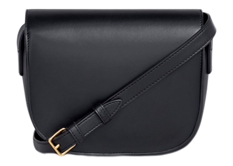 Lookbook Bolso Celine Folco Triomphe Bordado Negro