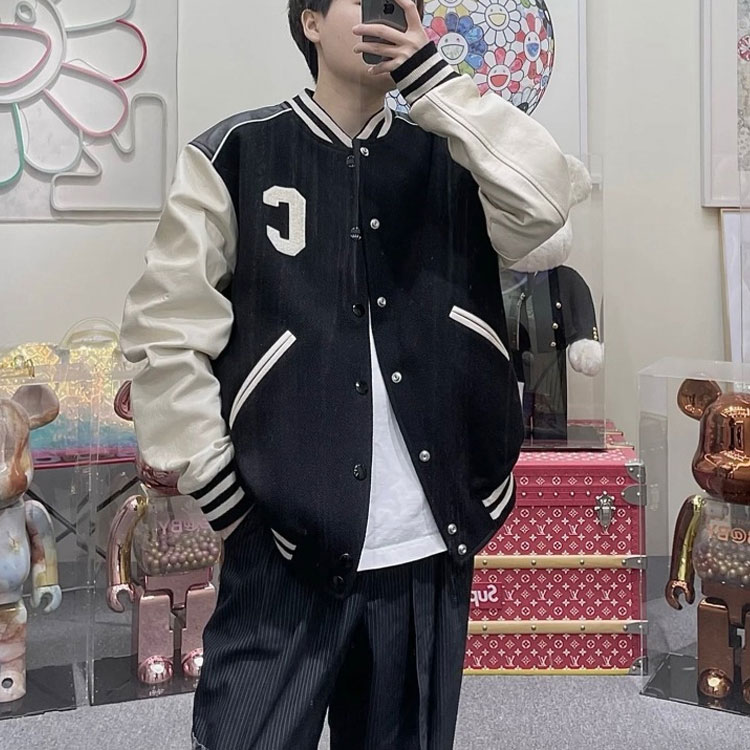 Purchase Jaket Varsity Baseball CELINE FW21 Logo C Besar Warna Hitam. 2V56D896C-38NO