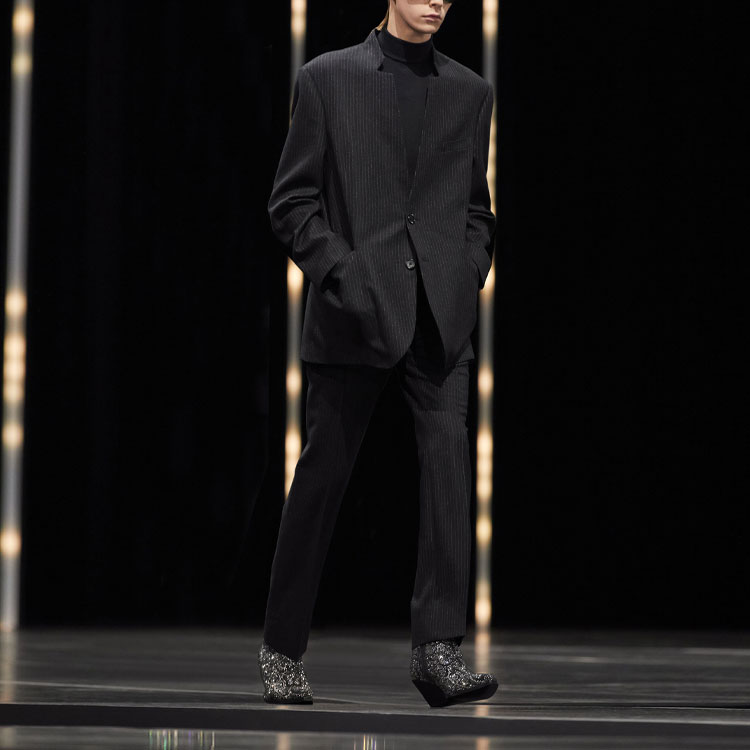 Shop CELINE FW22 Seluar Kasual Hitam Slim Fit Flared dengan Jalur 2P401495R-38CE