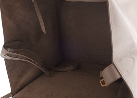 セリーヌ ラゲージ ソフトカーフスキン ミディアムファントム ベージュ Lookbook セリーヌ ラゲージ ソフトカーフスキン ミディアムファントム ベージュ