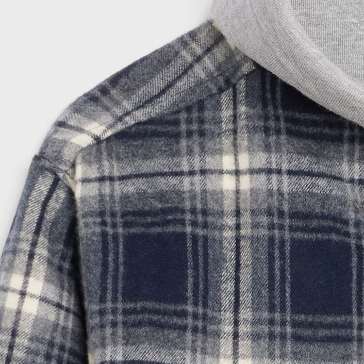 Purchase Celine 深藍色格紋連帽外套搭配字母標誌與按扣設計 2W65B912X-07MR