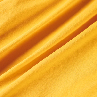 CELINE SS22 黃色寬鬆版印花品牌圓領T恤。 2X681671Q-11MD Sizing CELINE SS22 黃色寬鬆版印花品牌圓領T恤。 2X681671Q-11MD