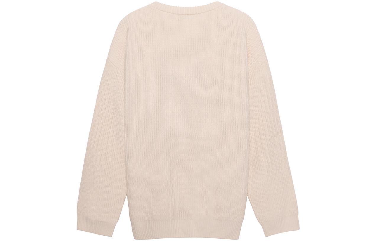 Lookbook CELINE SS22 Sweater Wol Longgar Logo Bordir Studded Beige. 2A68W642Q-01OW