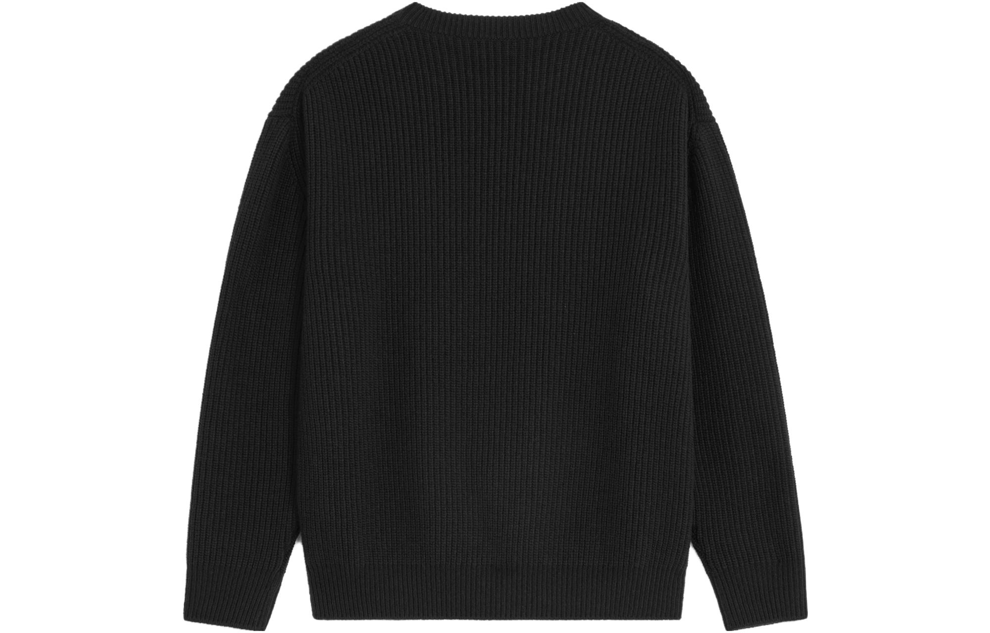 Lookbook CELINE SS23 Sweater Rajut Hitam Logo Kristal Kasual. 2AG77445U-38NO