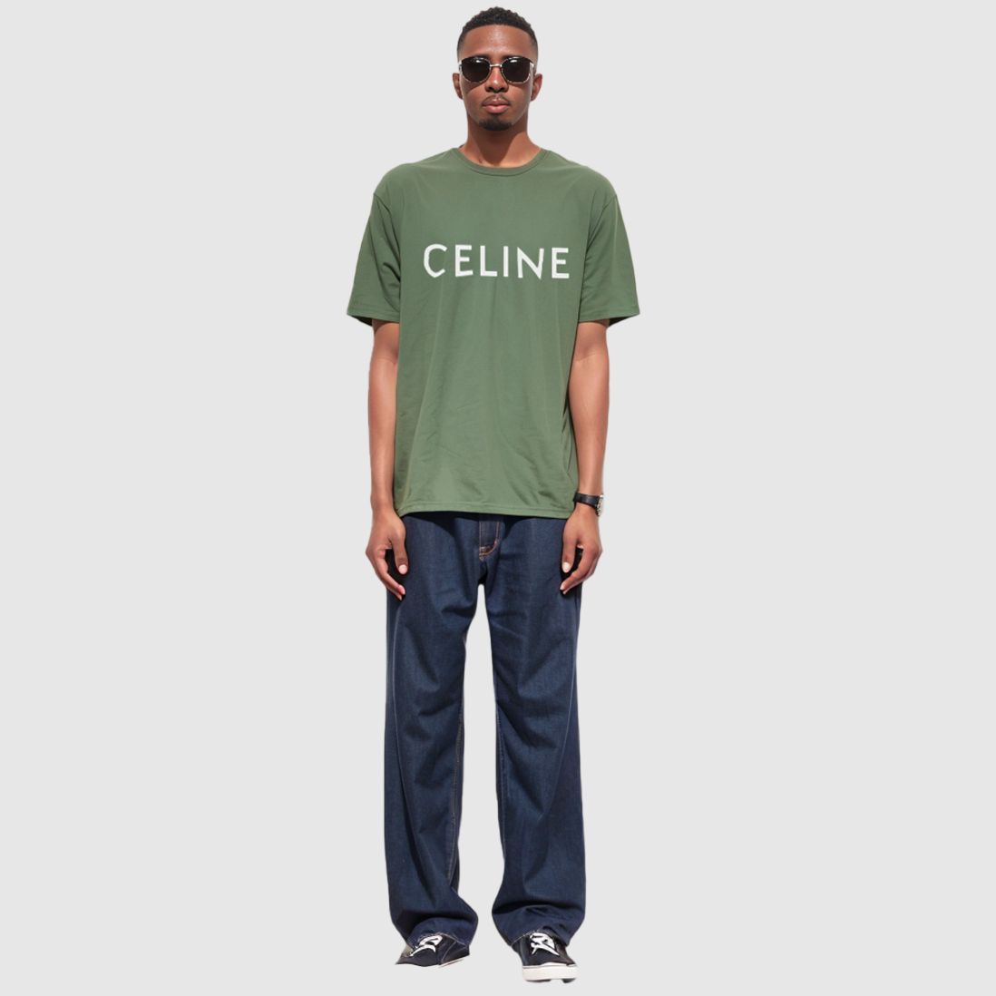 Shop CELINE SS23 标志印花T恤 淡绿色 2X681671Q-02KF