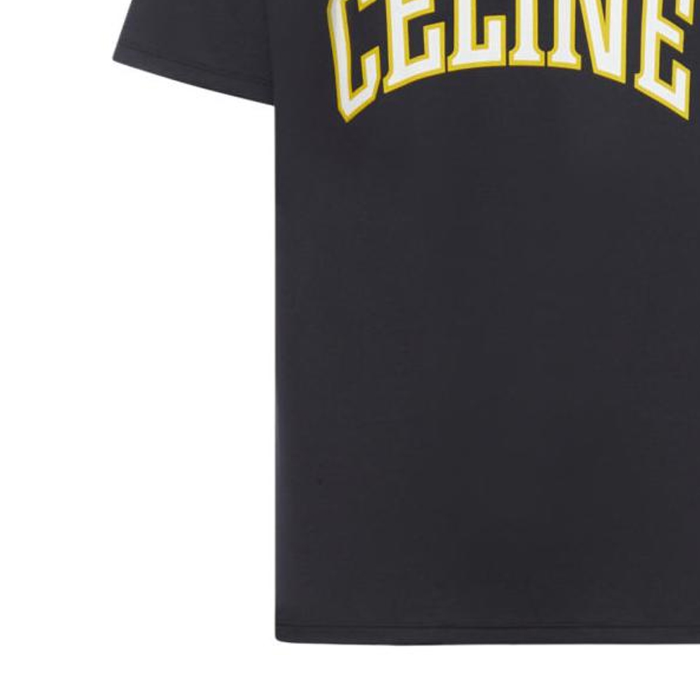 Purchase CELINE SS24 Kaos Hitam Crewneck dengan Cetakan Huruf. 2X60L671Q-38YG