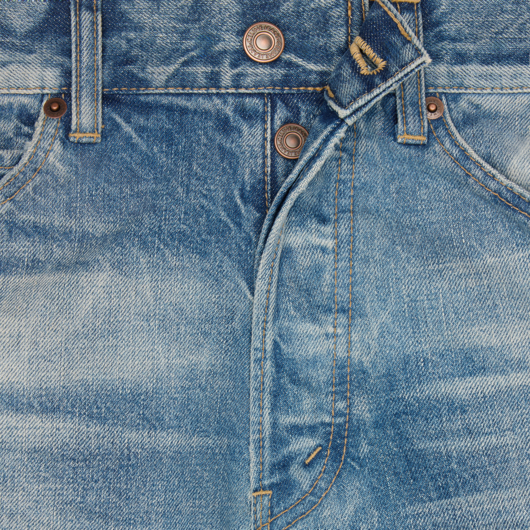 Lookbook CELINE SS24黎明色水洗直筒牛仔裤带侧拉链口袋 2N574662X-08LI