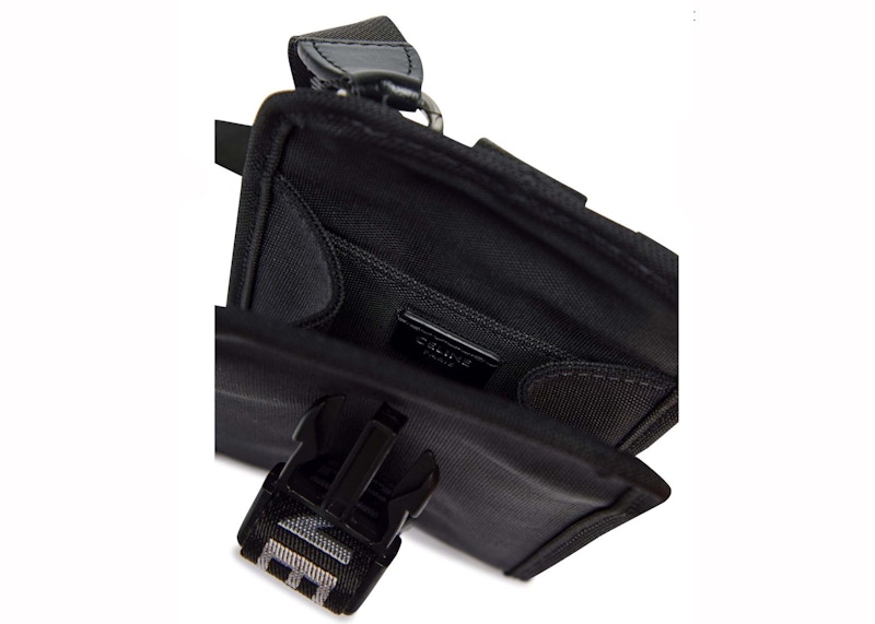 Lookbook Bolso Bandolera para Teléfono Celine Trekking Negro