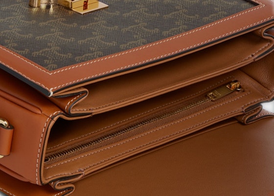 セリーヌ トリオンフバッグ M タン
Lookbook セリーヌ トリオンフバッグ M タン