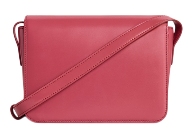 Lookbook Bolso Celine Triomphe Teen Lipstick.