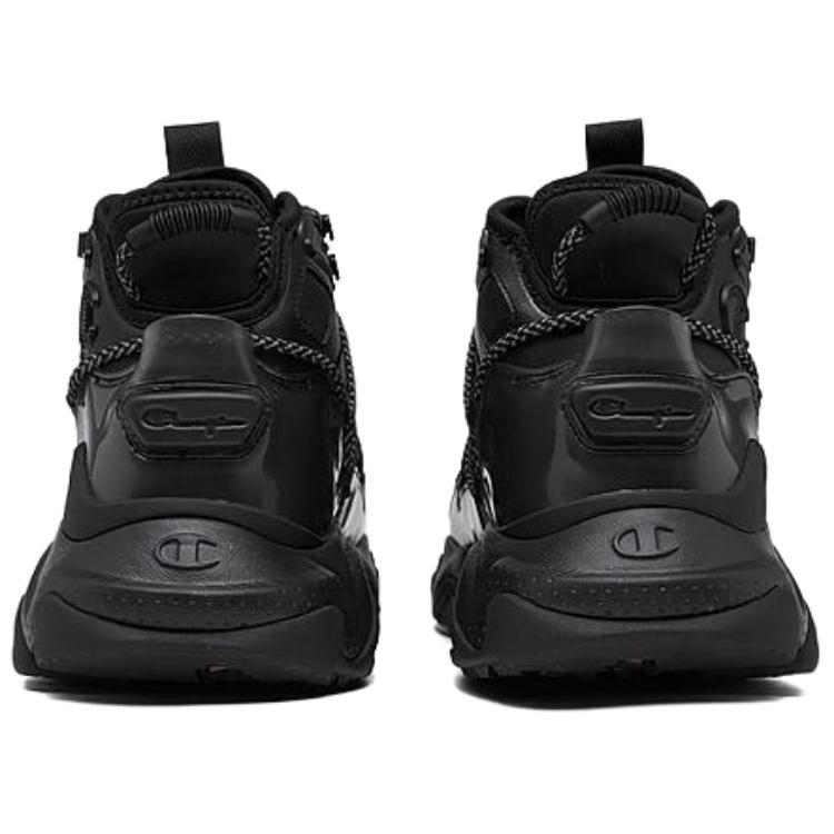 Shop Champion Bromad 'Twisted Black' CP101853M