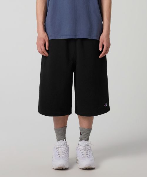 Lookbook Champion C Logo Loose Fit Bermuda Sweat Shorts Black CHPU261KBSR035BK