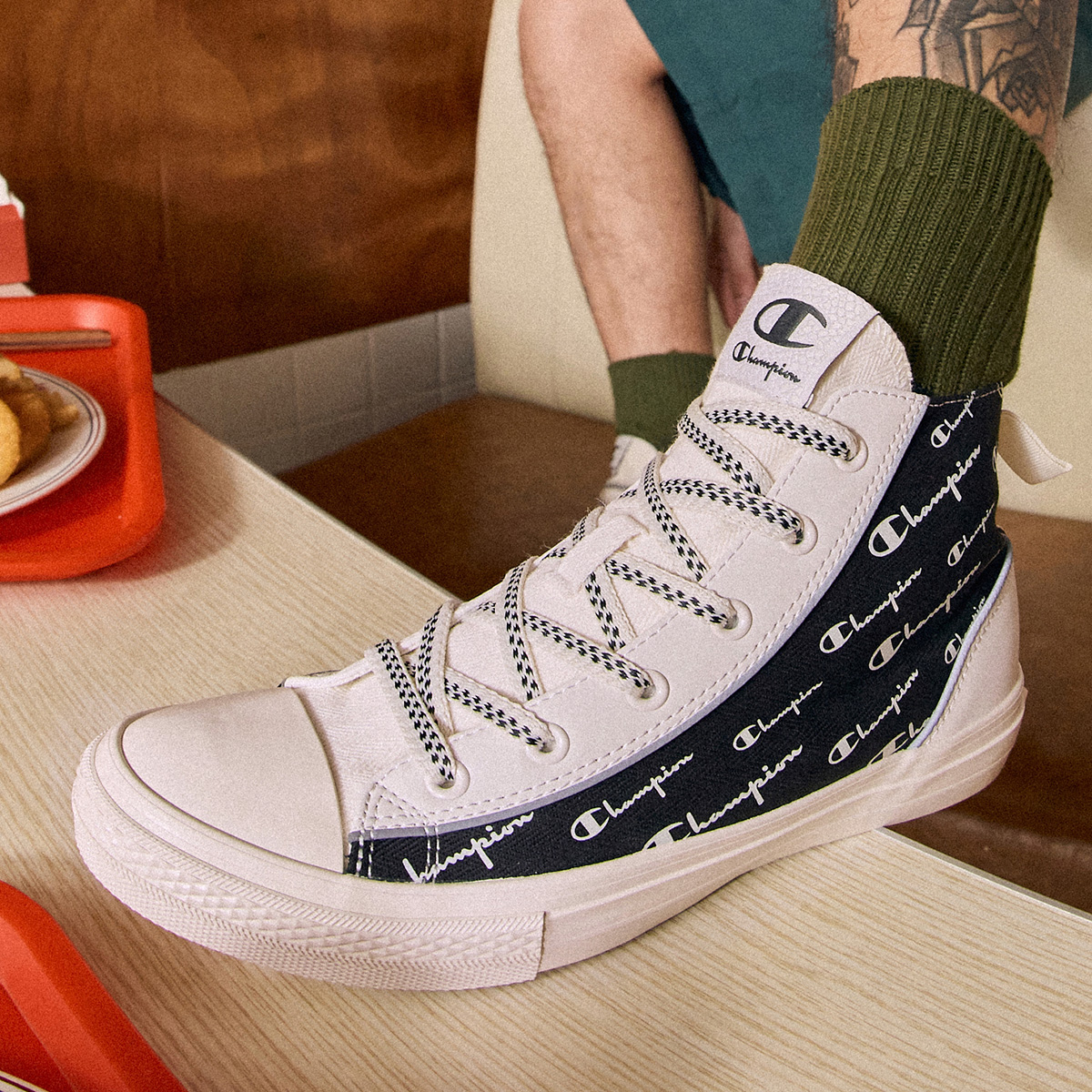 Details for Champion Campus Mono High 1.0 'Black Milk White' U2CFCVU02U1