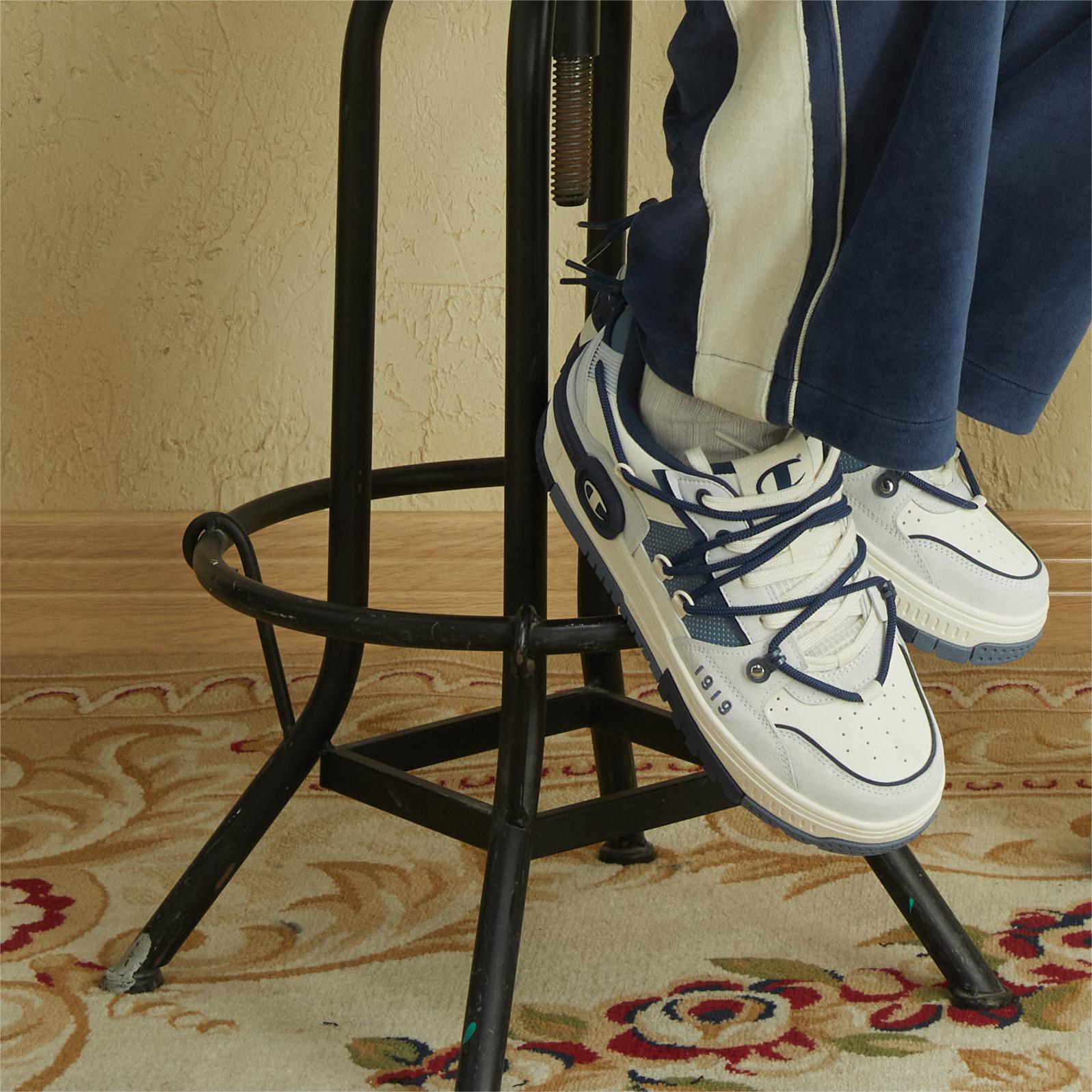 Sizing Champion Essentials Bumper V1 'Abu Retro Kasual' U4AFCTM02P1