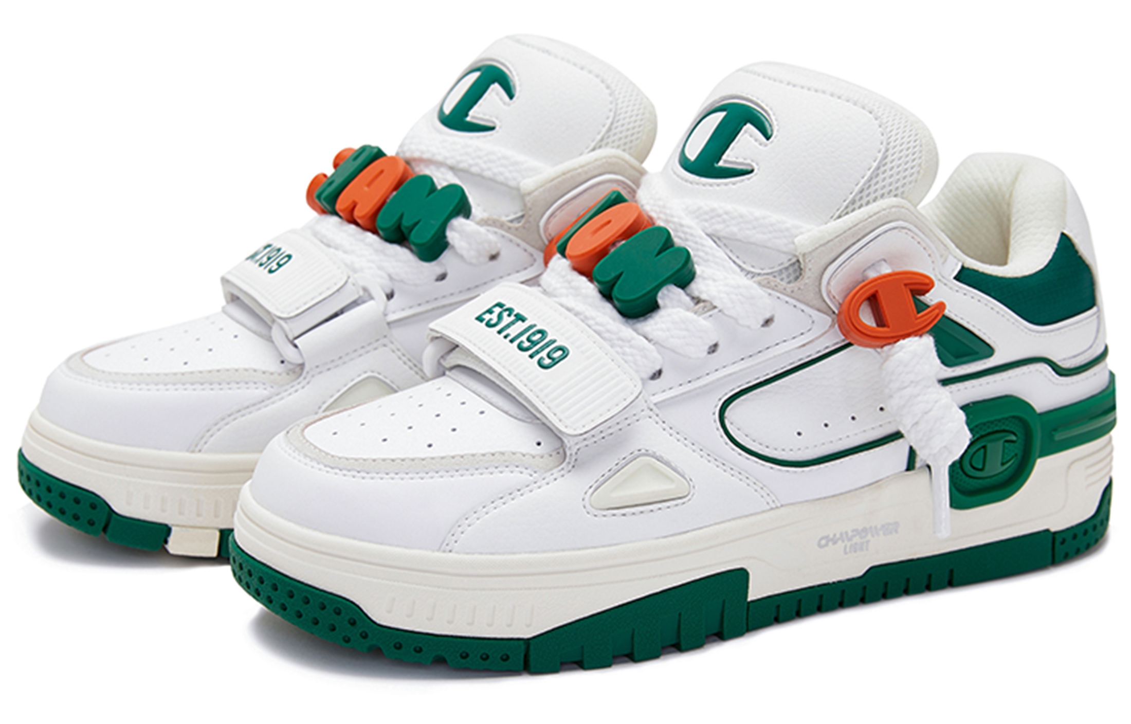 Lookbook Champion Essentials Jumboskate V1 ''Oortelefoon Schoen'' U3CFCTM08N1