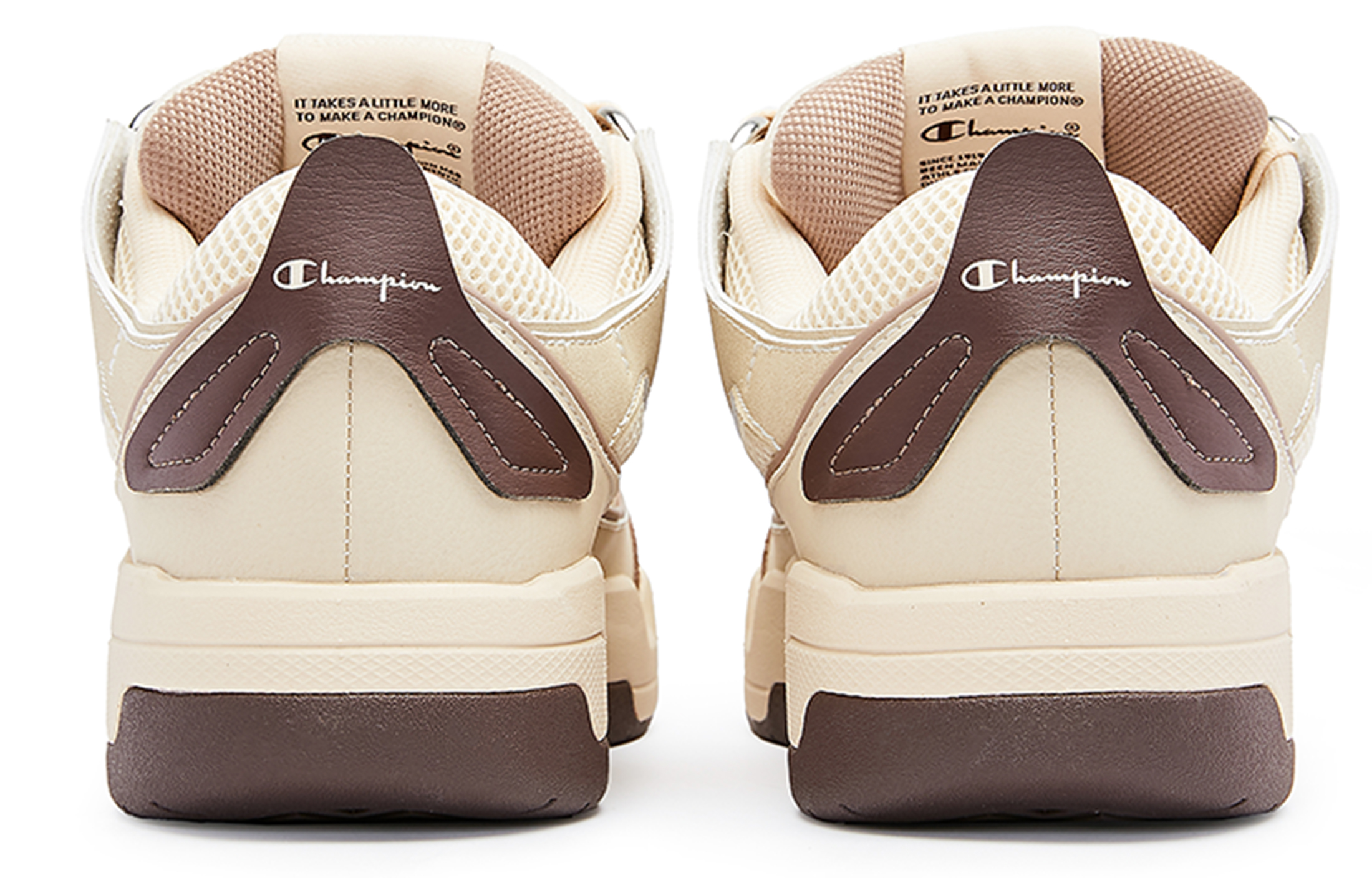 Shop Champion Essentials Low ''Marrone Scuro'' U3DFCTM05S8