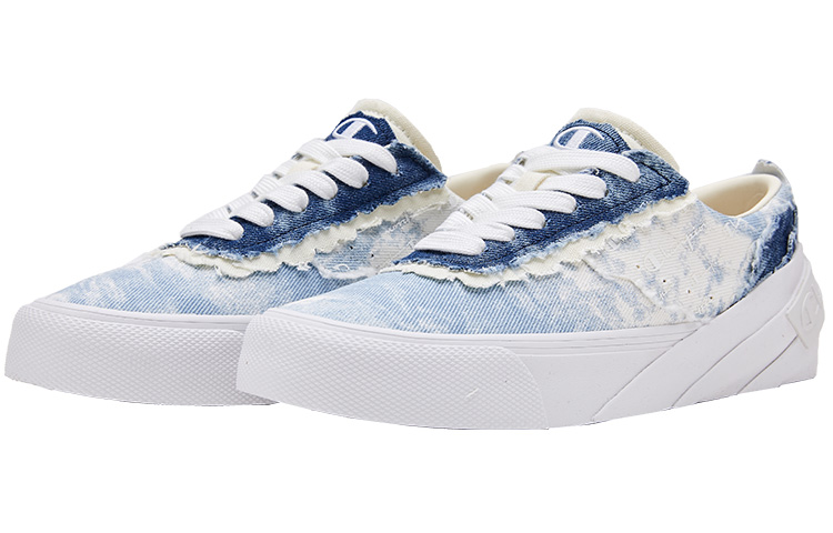Order Champion Essentials Street Roller 'Blue Low-Top Skateboard' U2BFCTM01M1