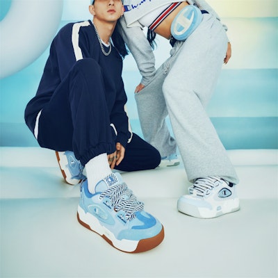 Champion Essentials Valve V2 'Light Blue Colorblock' U2CFCTM05M2 Sizing Champion Essentials Valve V2 'Light Blue Colorblock' U2CFCTM05M2
