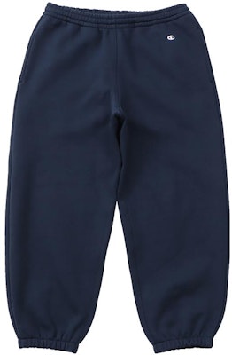 Champion FW22 Celana Jogger Bordir Logo Kecil Mid-Rise Athletic Fit C3-W220 4