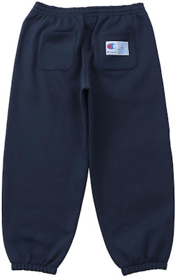 Champion FW22 Celana Jogger Bordir Logo Kecil Mid-Rise Athletic Fit C3-W220 5