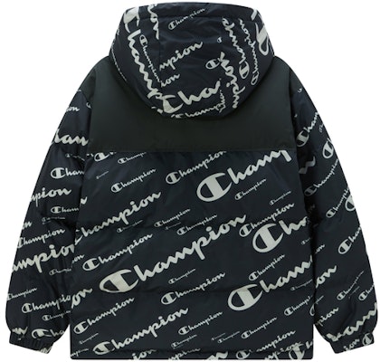 Champion 2022秋冬满版字母Logo连帽羽绒夹克男女宽松款式. UU-WDJ05 Lookbook Champion 2022秋冬满版字母Logo连帽羽绒夹克男女宽松款式. UU-WDJ05