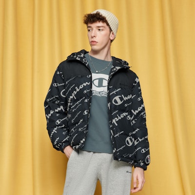 Champion 2022秋冬满版字母Logo连帽羽绒夹克男女宽松款式. UU-WDJ05 Shop Champion 2022秋冬满版字母Logo连帽羽绒夹克男女宽松款式. UU-WDJ05