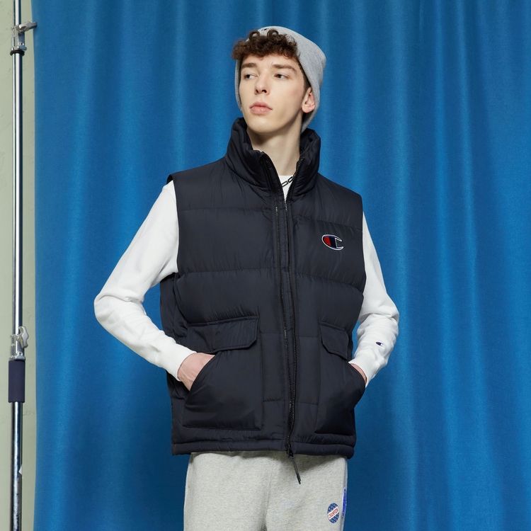 Shop チャンピオン FW22 ユニセックス ミニマリストロゴ ダウンジャケット - ドーパミンルーズフィット UU-WDJ04