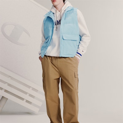 챔피언 FW23 라이프 시리즈 헤비웨이트 자수 로고 패딩 베스트. UM-YDJ02 4