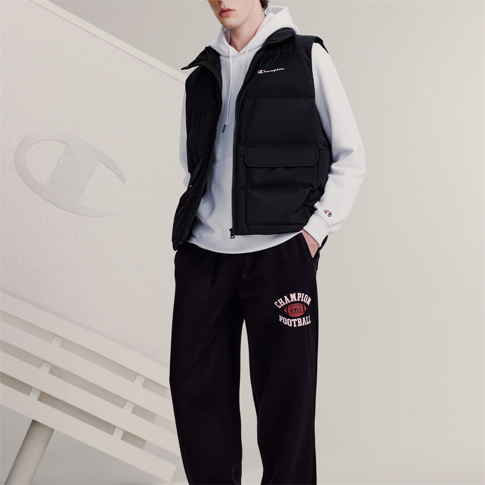 Shop 챔피언 FW23 라이프 시리즈 헤비웨이트 자수 로고 패딩 베스트. UM-YDJ02