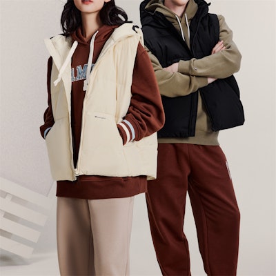 Champion FW23 Life Series Logo Print Hooded Sleeveless Down Vest Unisex UM-YDJ01 3