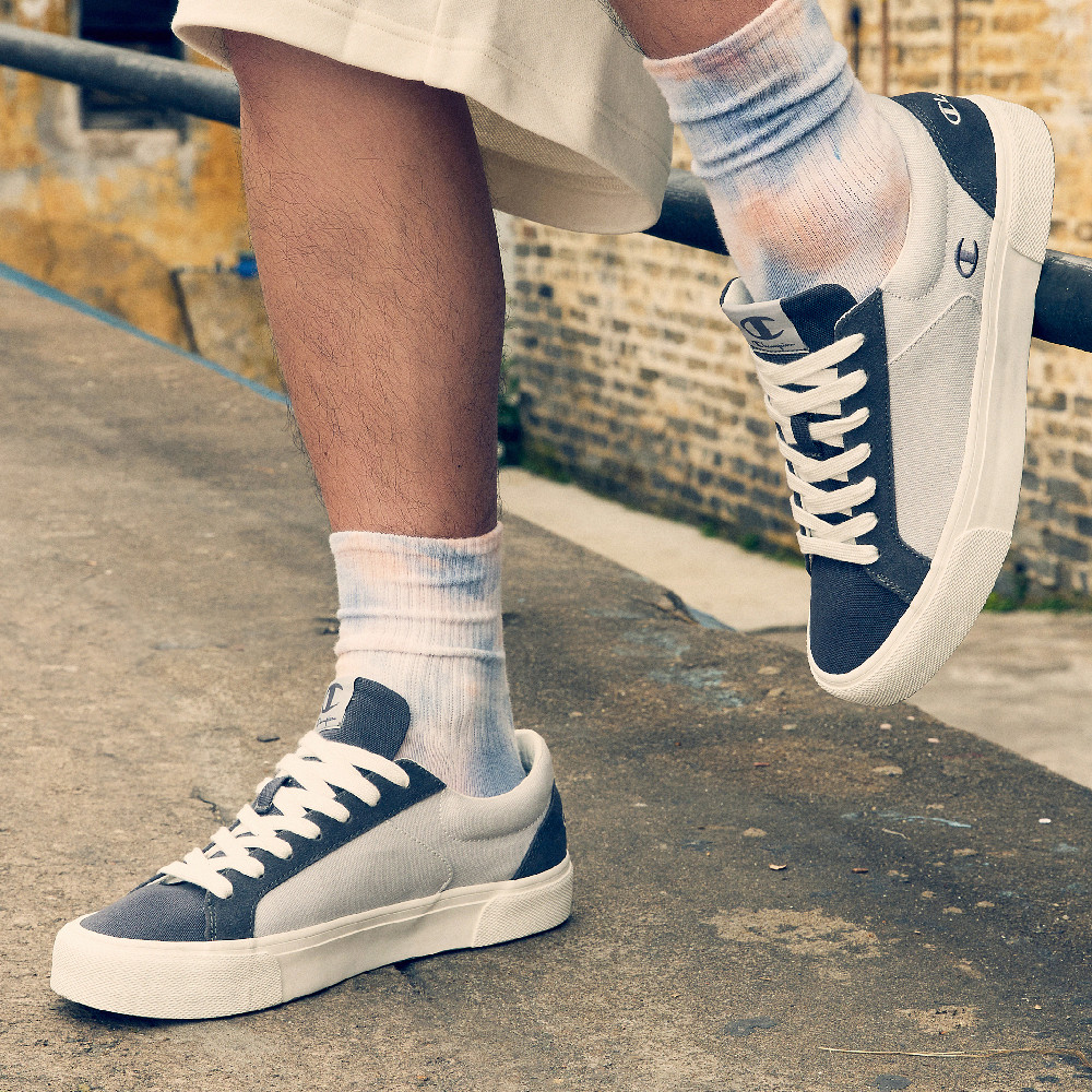 Details for Champion Heritage Suede Low 'Logo Sulaman Blok Warna - Kelabu Lunar' U2BFCTM04P1