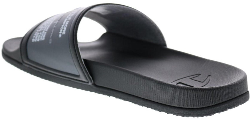 Champion IPO Squish Slide 'Black' CP101051M Lookbook Champion IPO Squish Slide 'Black' CP101051M