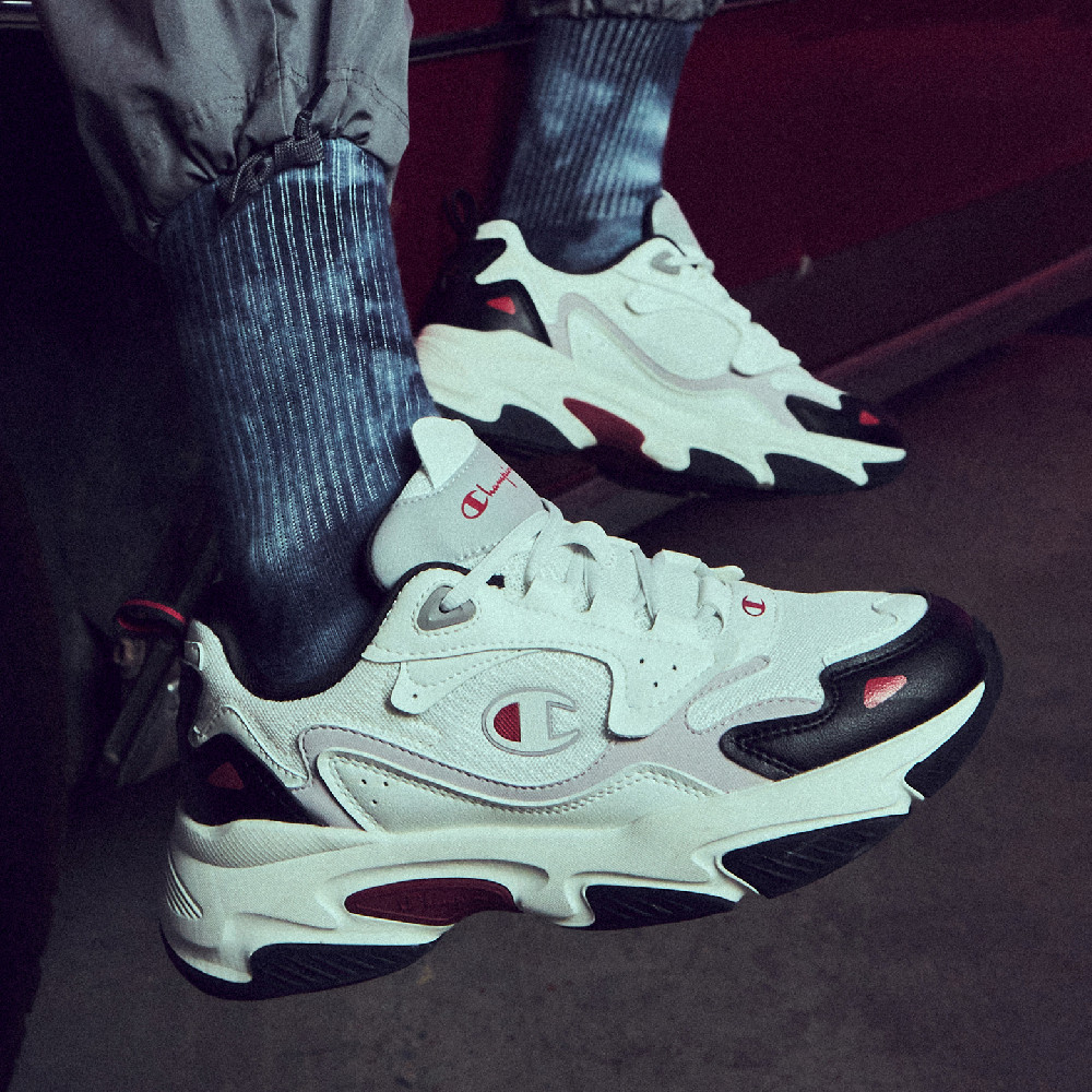 Details for Champion Retro Sports ''Champ Ferry Noir Rouge'' U2CFCCM02L1