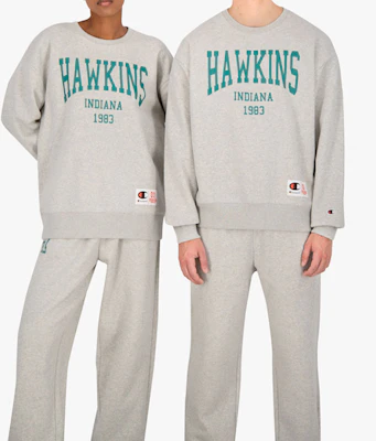Champion x Stranger Things Hawkins Sweatshirt Logo Crewneck Unisex Grey 217752-EM028 Lookbook Champion x Stranger Things Hawkins Sweatshirt Logo Crewneck Unisex Grey 217752-EM028
