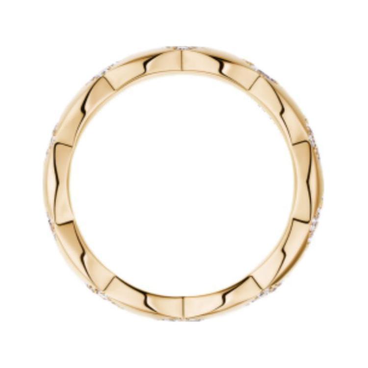 Lookbook Cincin CHANEL 18K Emas Beige dengan Desain Inlay Unisex Couple Style. J12871