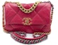 Buy 샤넬 19 숄더백 스몰 푸시아