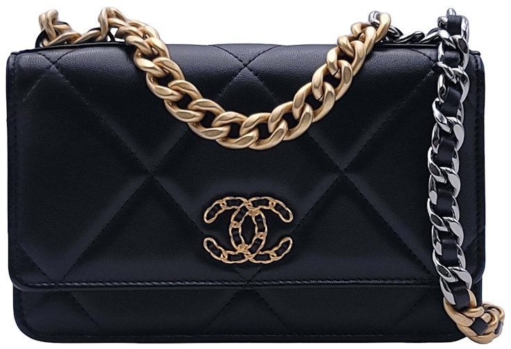 chanel-19-wallet-on-chain-black-ap-0957-b01564-94305