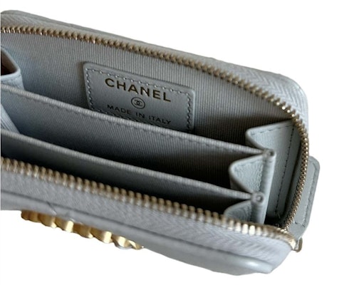 Dompet Duit Berzip Chanel 19 Kelabu Cerah (AP0949) Lookbook Dompet Duit Berzip Chanel 19 Kelabu Cerah (AP0949)