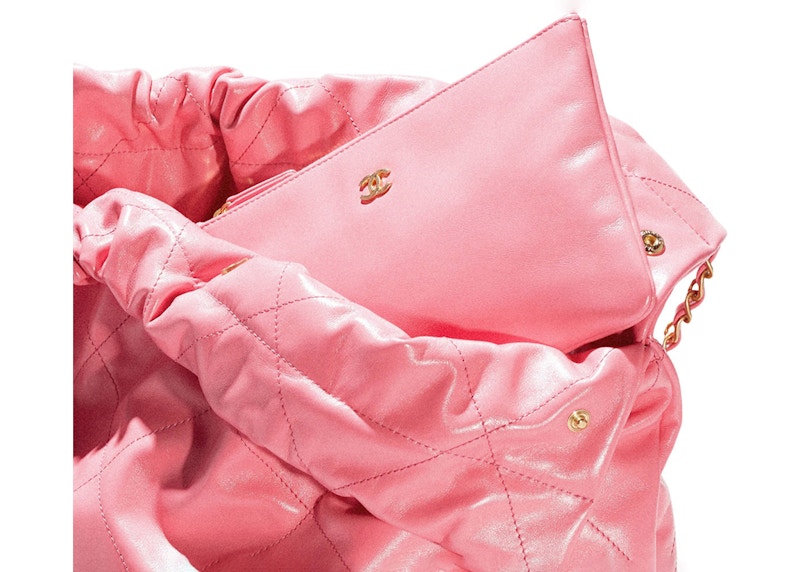 Lookbook シャネル22バッグ 22S カーフスキン コーラルピンク