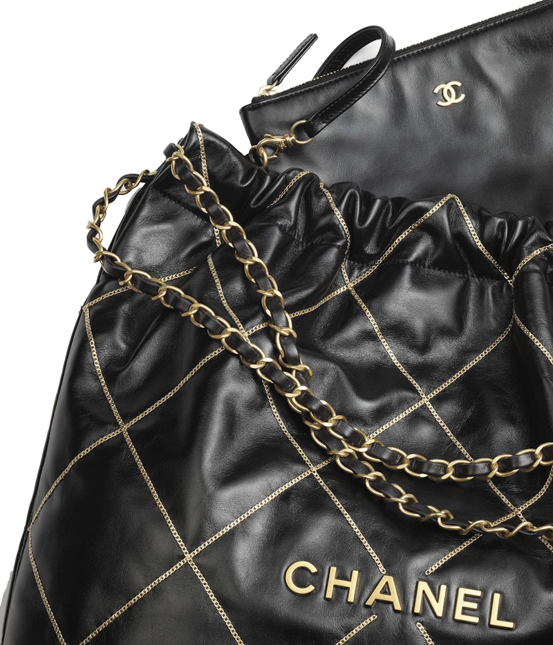 Lookbook Tas Chanel 22B Kulit Anak Sapi Hitam Rantai Quilting Mengkilap