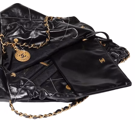 Chanel 22 Handbag Black (AS3261-B09981-NM240) Lookbook Chanel 22 Handbag Black (AS3261-B09981-NM240)