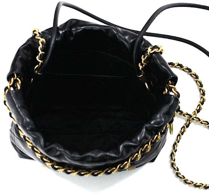 Chanel 22 Handbag Mini 23S Shiny Calfskin Black Lookbook Chanel 22 Handbag Mini 23S Shiny Calfskin Black