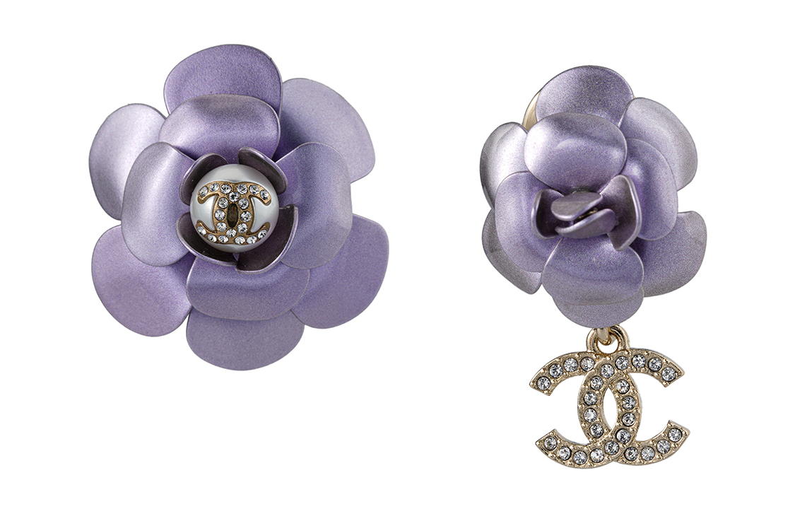 CHANEL 23C Purple Camellia Brooch Unisex Set - Spring Summer Collection. ABA039-B09961-NL923