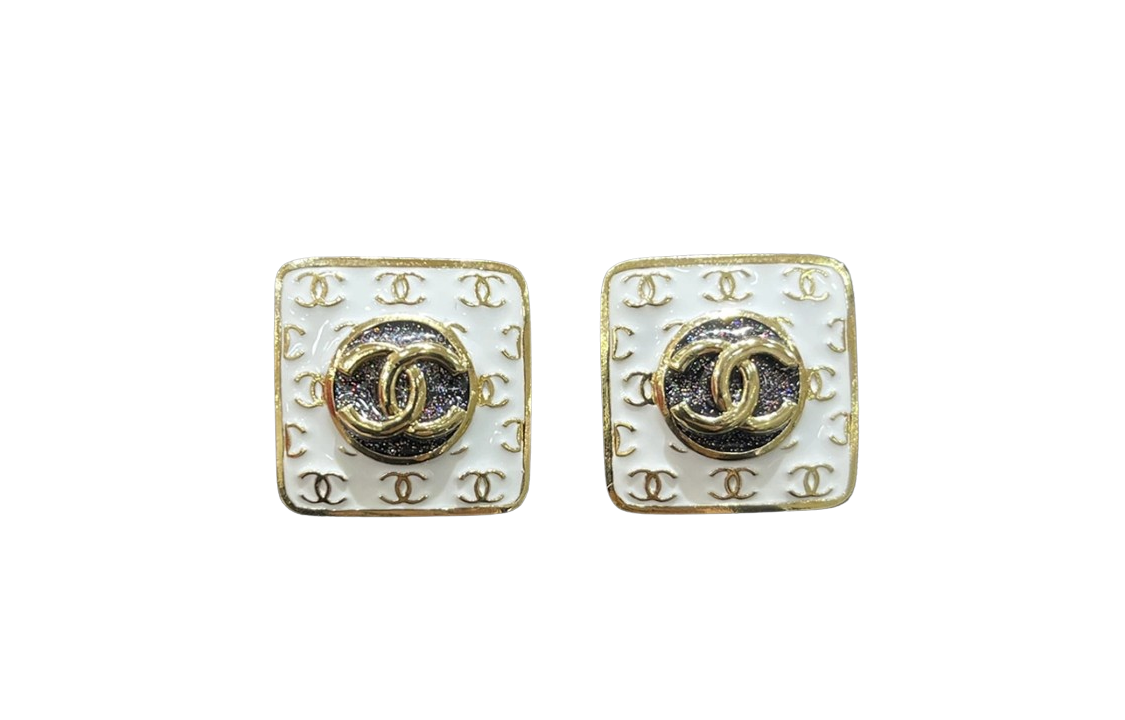 Chanel 24C White Enamel Square CC Logo Earrings. ABC692-B15371-NU452 圖 2