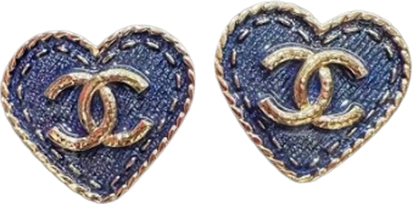 Chanel 24P Anting Jepit Besar Biru Denim Heart Enamel ABC734-B15375-NU456 Order Chanel 24P Anting Jepit Besar Biru Denim Heart Enamel ABC734-B15375-NU456