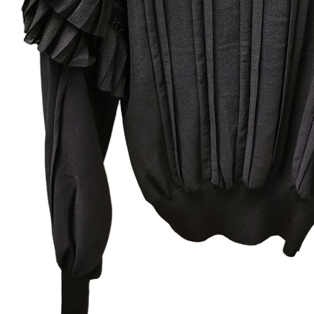 Details for 香奈儿 黑色长袖针织套头毛衣 P58526-K07652-94305