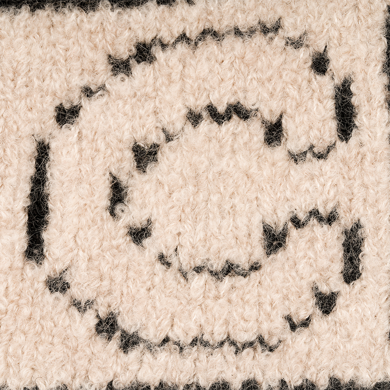 Shop CHANEL 毛帽 羊毛針織帽 絲質帽 AA7913-B06853-NF536