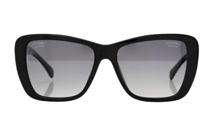 CHANEL Black Acetate Butterfly Sunglasses Unisex with Colorful Logo Design 71548A 圖 3