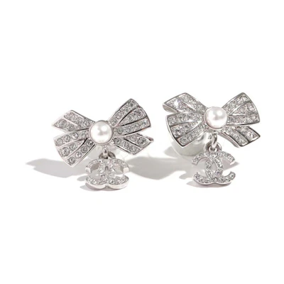 Chanel Bow Tie Earring Silver (AB8004)